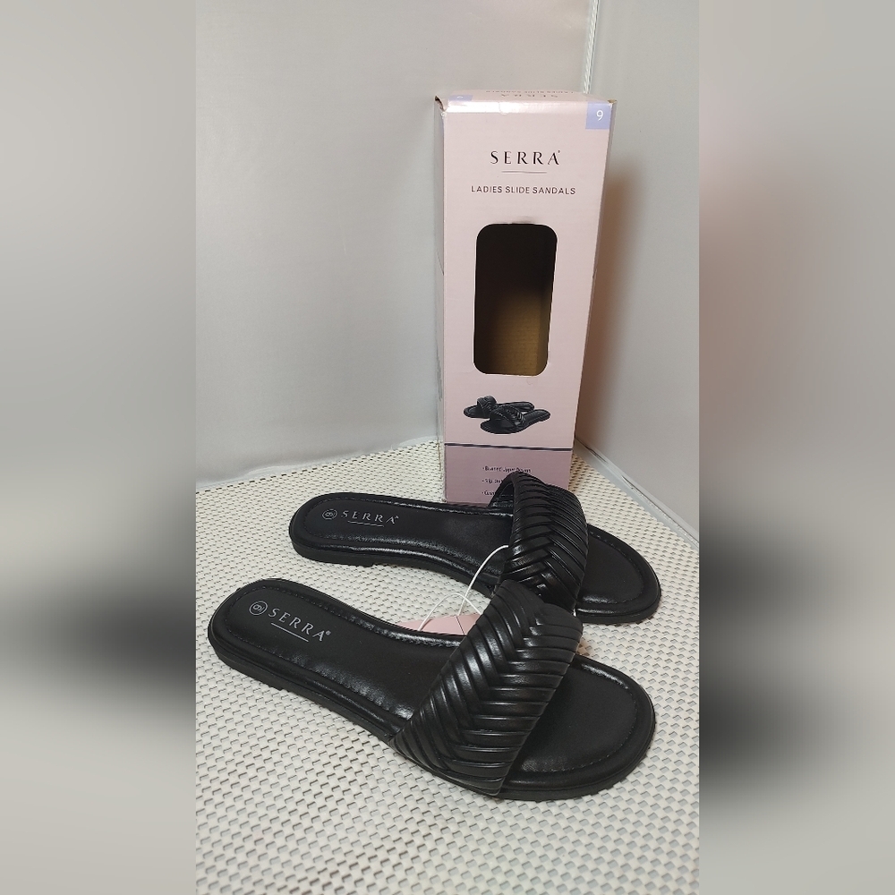 Serra Women's Size 9 Slide Sandals Black Cushioned Insole Braided upper design